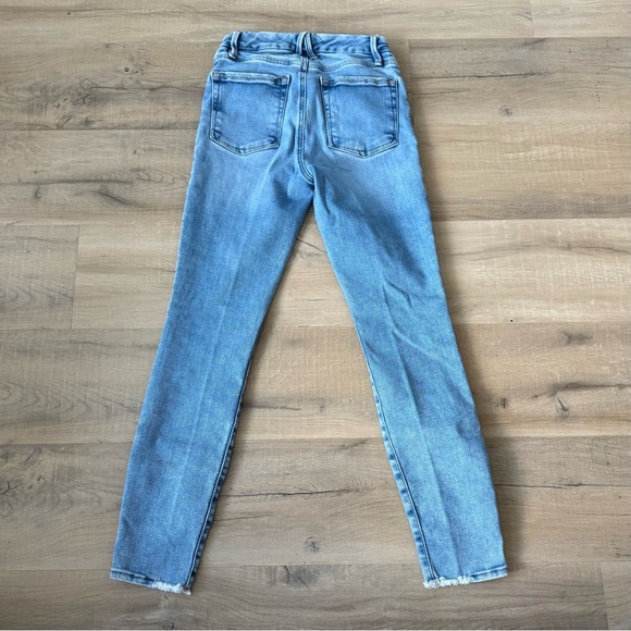 Good American blue Good Legs Skinny Jeans with step hem - size 4 / 27” - Picture 7 of 8